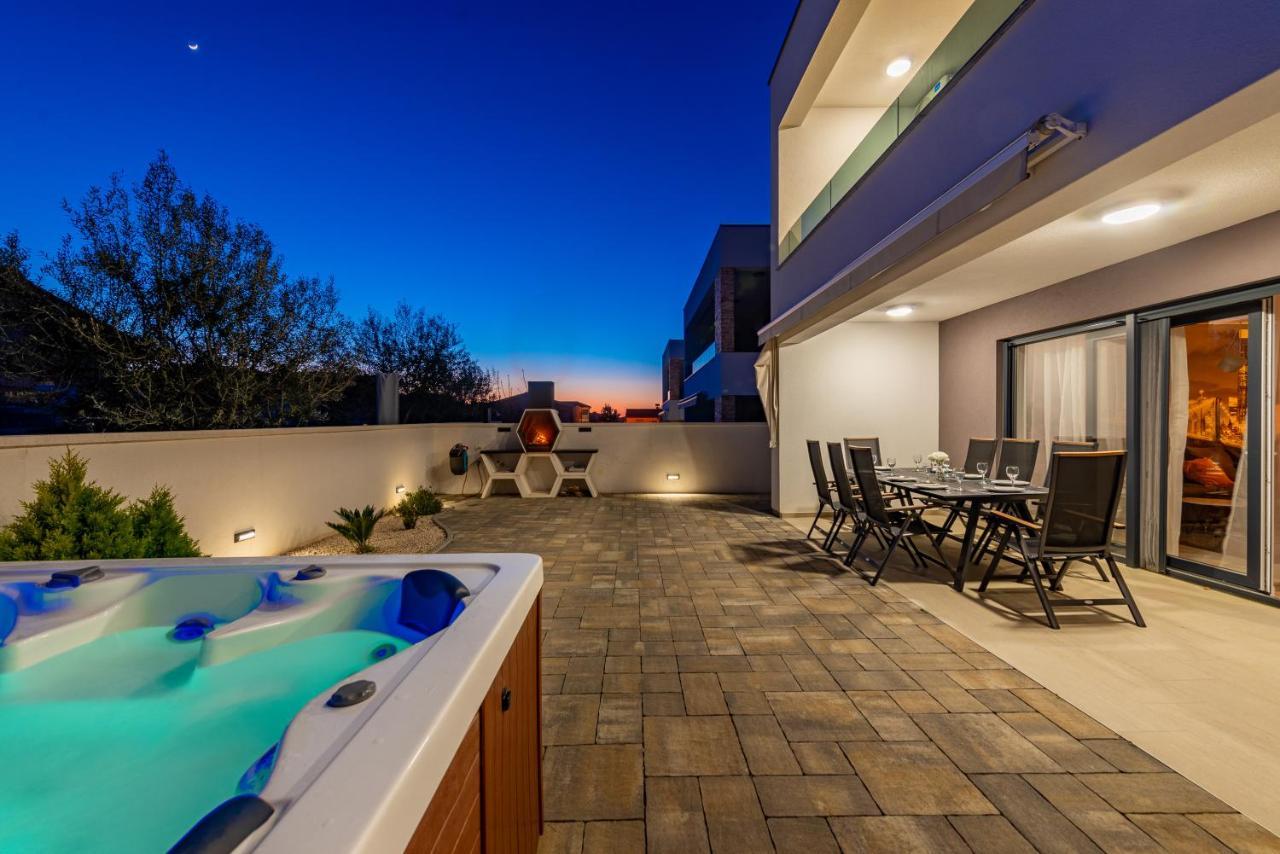 Villa Elite Vir Luaran gambar